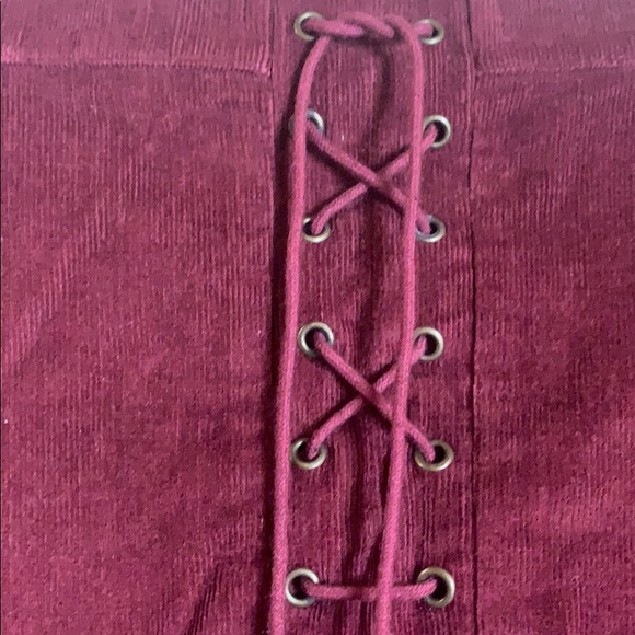 Burgundy corduroy mini skirt - Picture 4 of 4